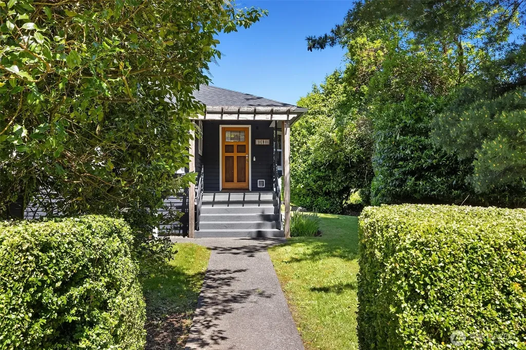 10308 SW 116th Avenue Vashon WA 98070