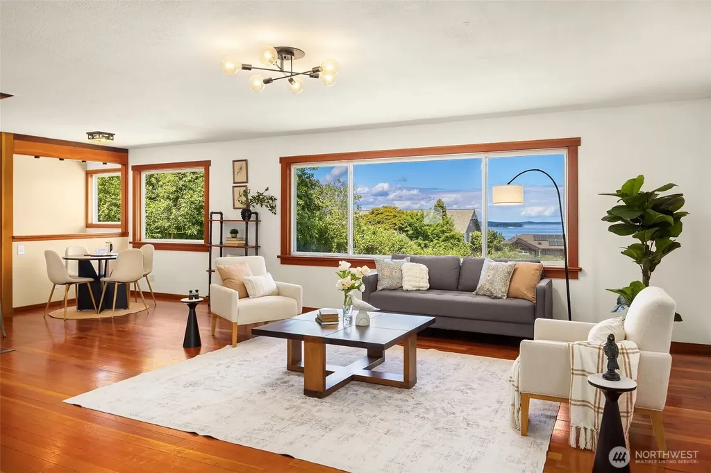 10308 SW 116th Avenue Vashon WA 98070