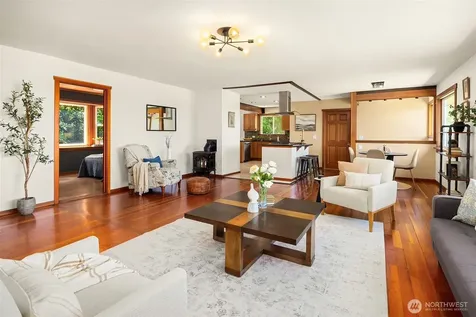 10308 SW 116th Avenue Vashon WA 98070