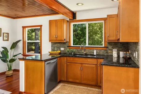 10308 SW 116th Avenue Vashon WA 98070