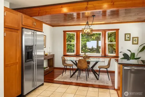 10308 SW 116th Avenue Vashon WA 98070