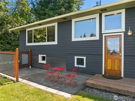 10308 SW 116th Avenue Vashon WA 98070