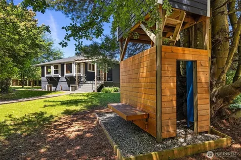 10308 SW 116th Avenue Vashon WA 98070