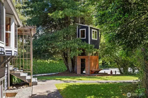 10308 SW 116th Avenue Vashon WA 98070