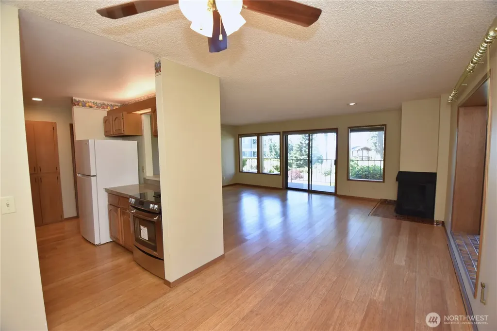 8230 53rd Avenue W Mukilteo WA 98275
