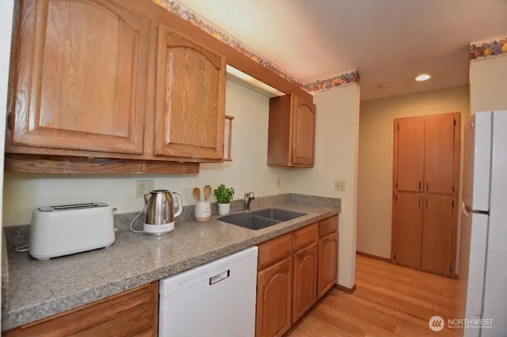 8230 53rd Avenue W Mukilteo WA 98275