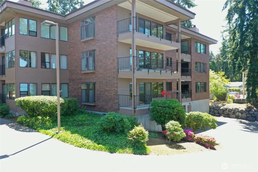 8230 53rd Avenue W Mukilteo WA 98275