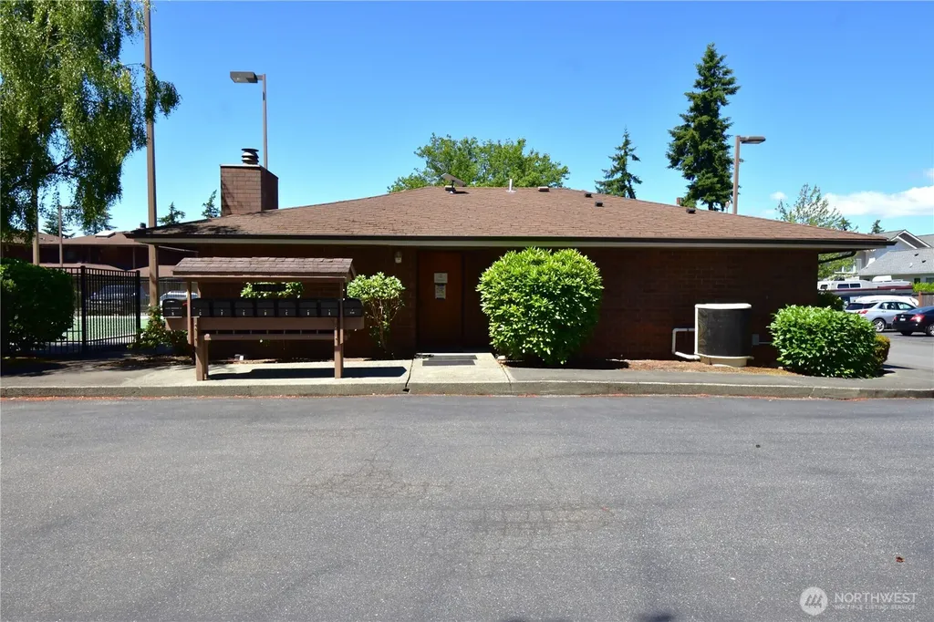 8230 53rd Avenue W Mukilteo WA 98275
