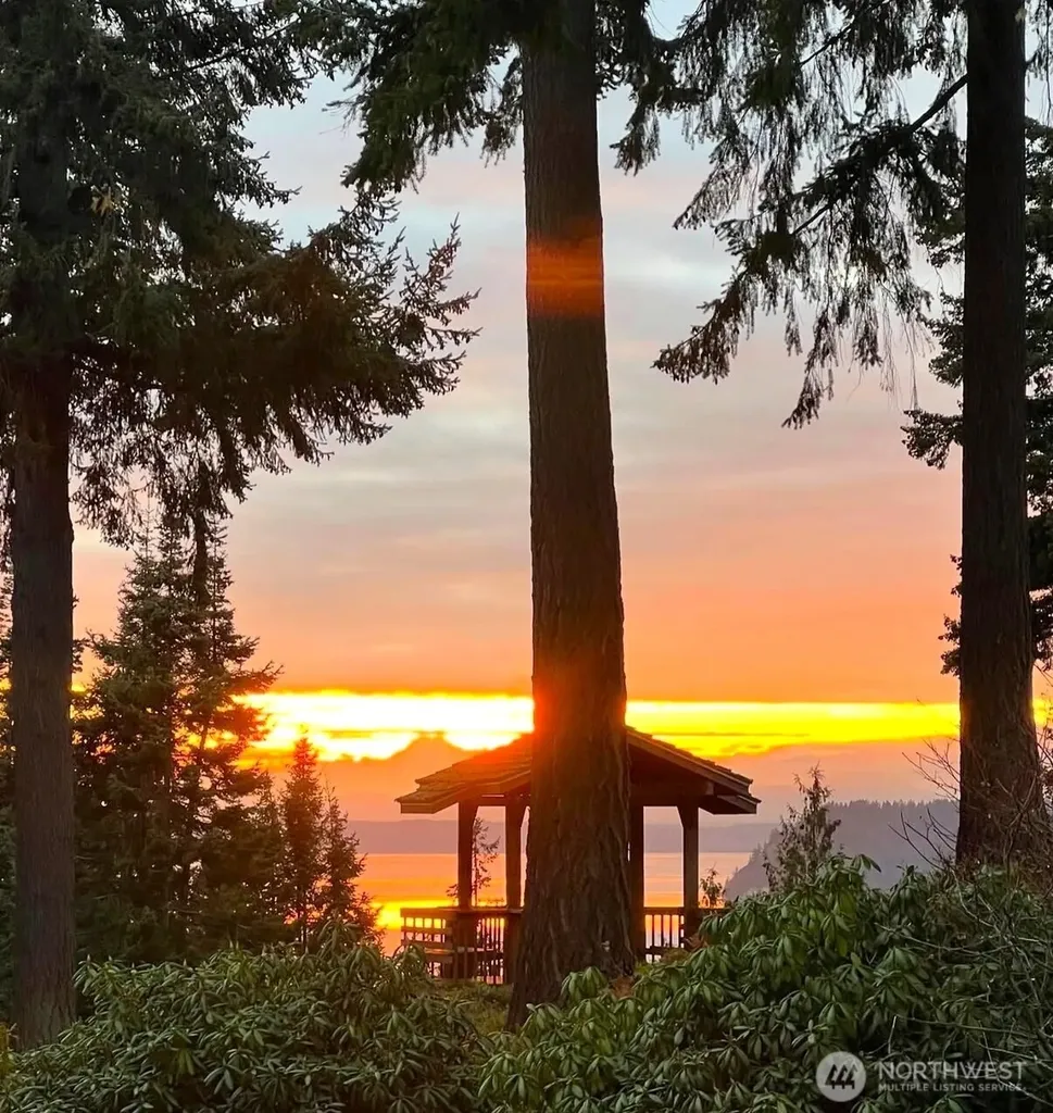 8230 53rd Avenue W Mukilteo WA 98275