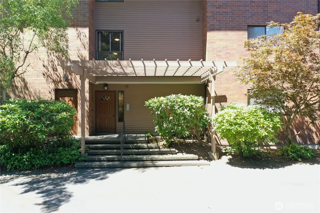 8230 53rd Avenue W Mukilteo WA 98275
