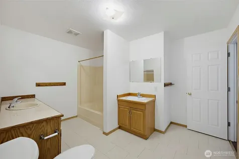 20820 127th Avenue E Graham WA 98338