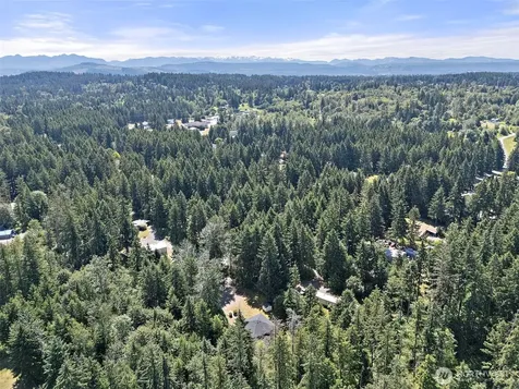 20820 127th Avenue E Graham WA 98338