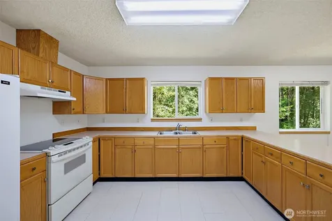 20820 127th Avenue E Graham WA 98338