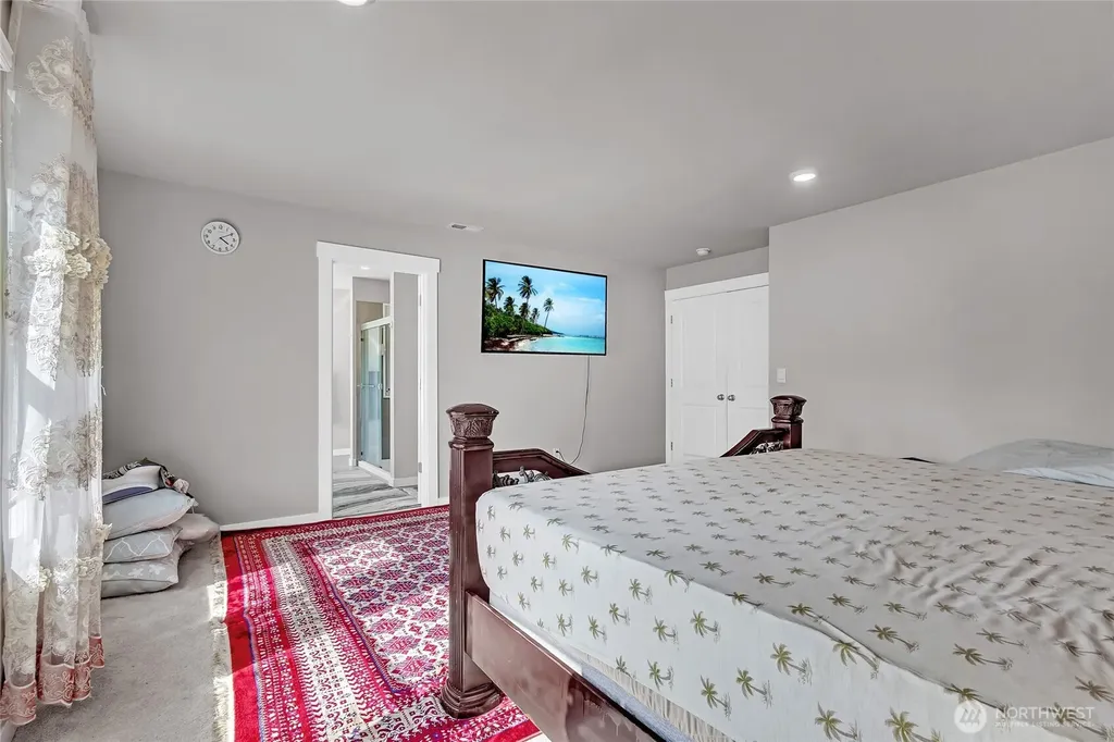 28221 33rd Place S Auburn WA 98001