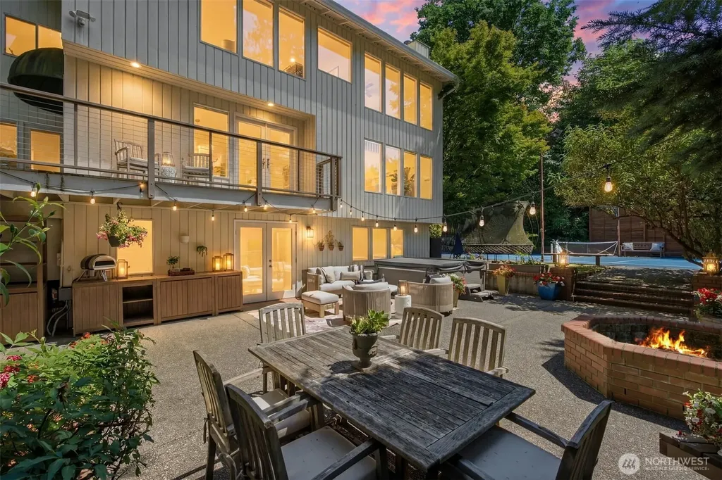 13525 62nd Avenue NE Kirkland WA 98034