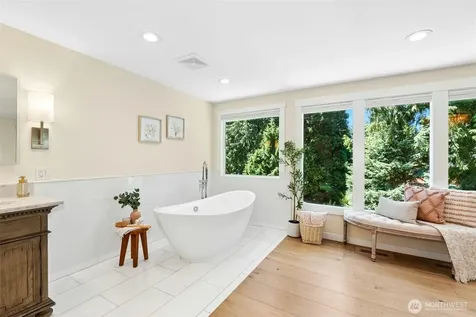 13525 62nd Avenue NE Kirkland WA 98034