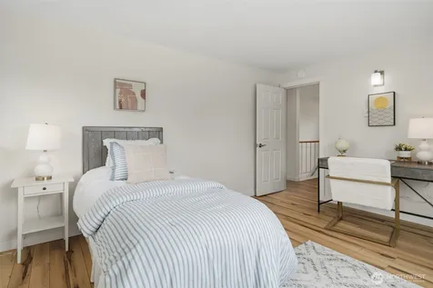 243 Shepard Way NW Bainbridge Island WA 98110