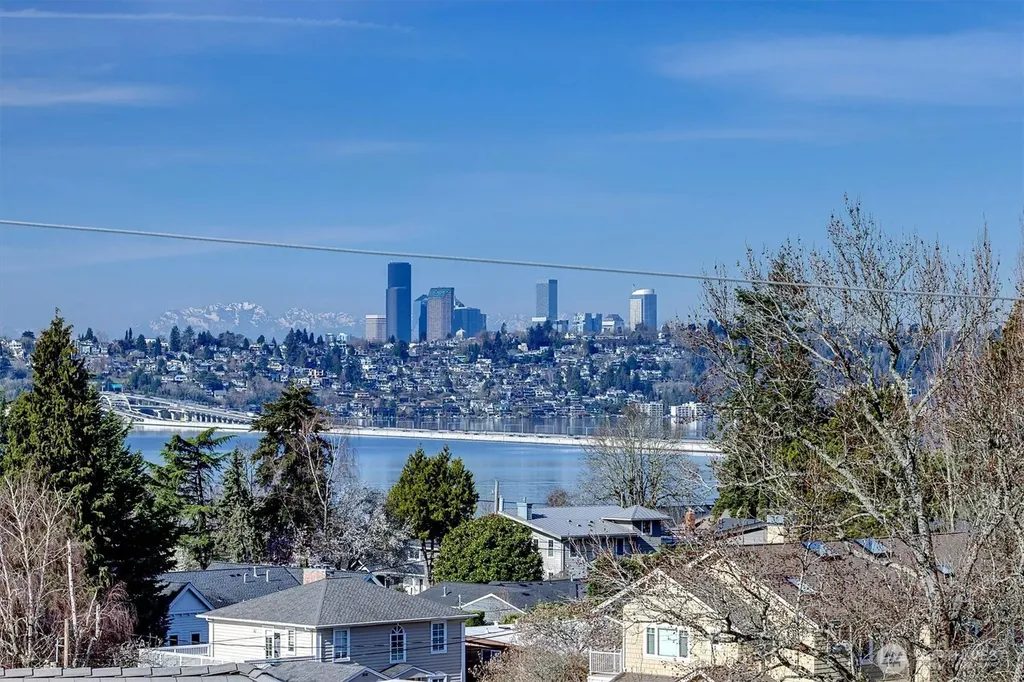 3036 67th Avenue SE Mercer Island WA 98040