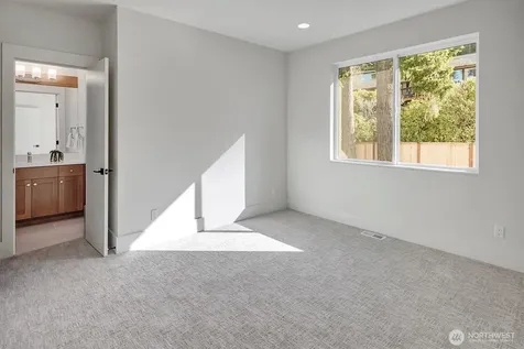 3036 67th Avenue SE Mercer Island WA 98040