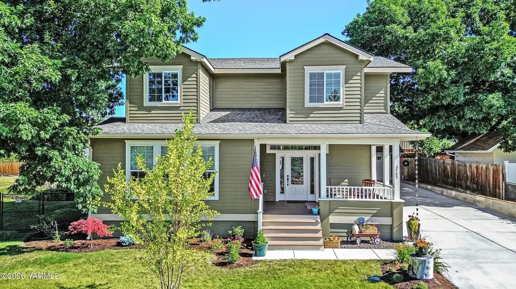 3705 W Chestnut Avenue Yakima WA 98902