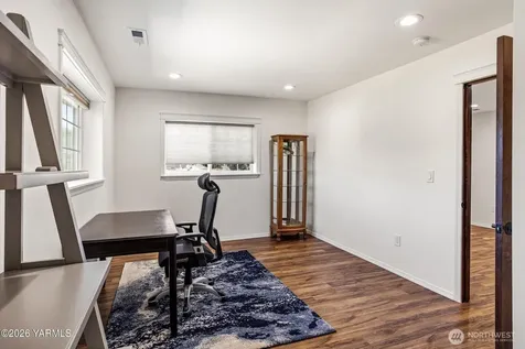3705 W Chestnut Avenue Yakima WA 98902