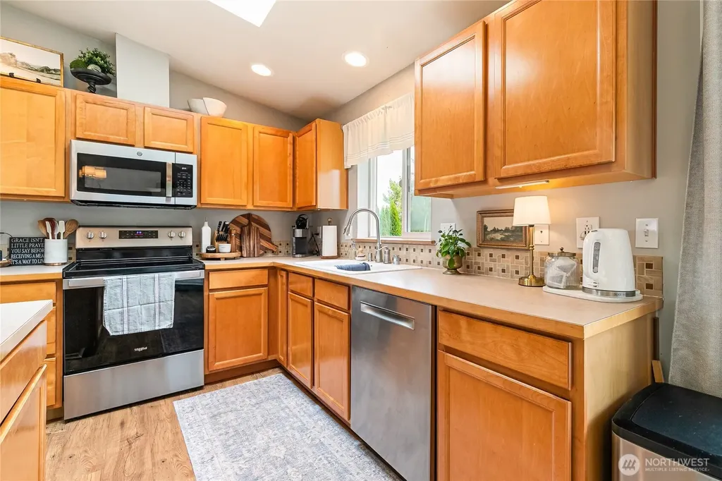 412 Allison Way Nooksack WA 98276