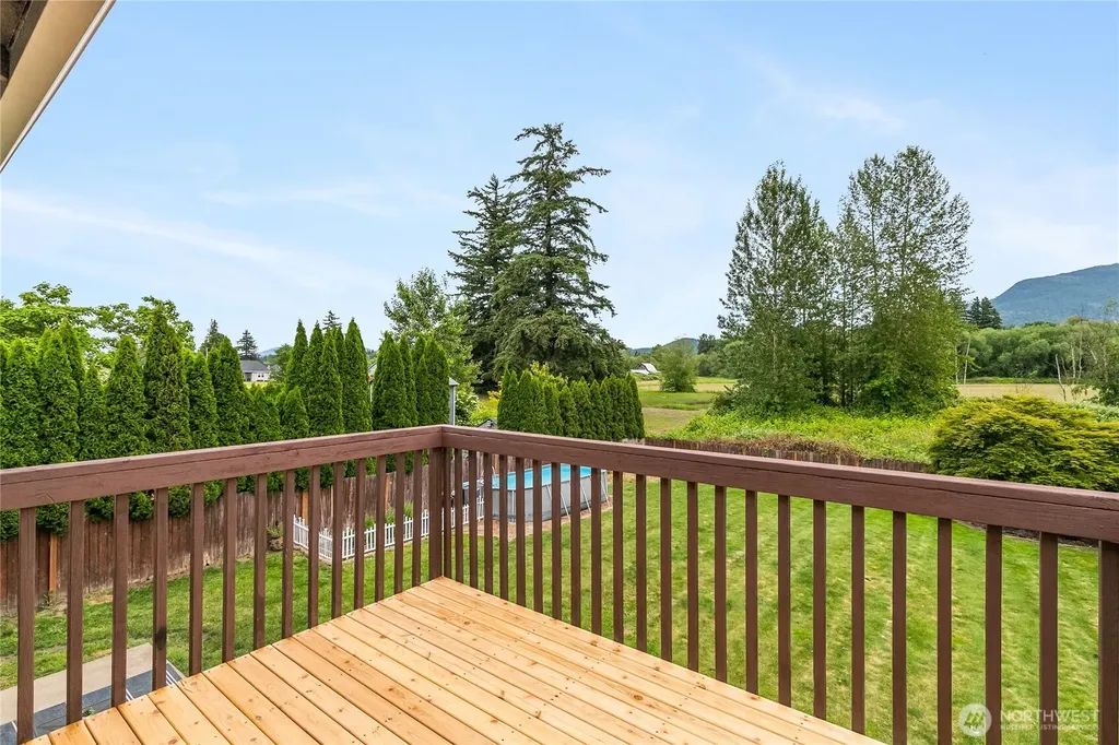 412 Allison Way Nooksack WA 98276
