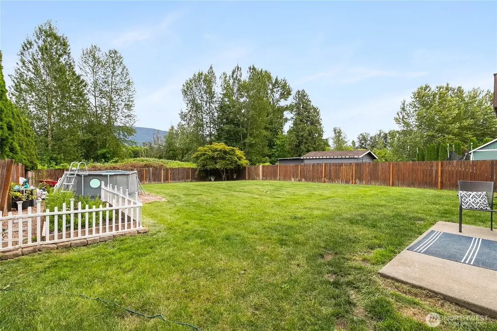 412 Allison Way Nooksack WA 98276