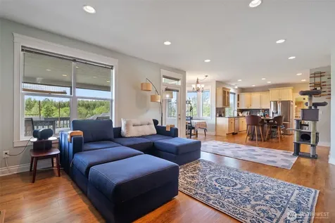 24 Empire Drive Silverlake WA 98645