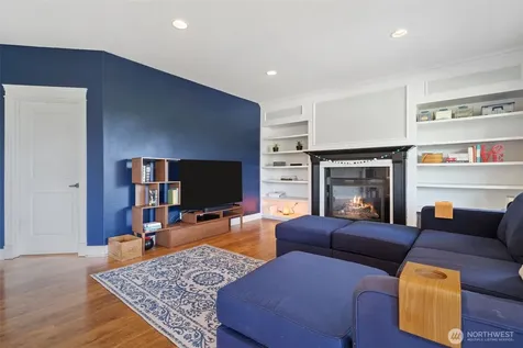24 Empire Drive Silverlake WA 98645