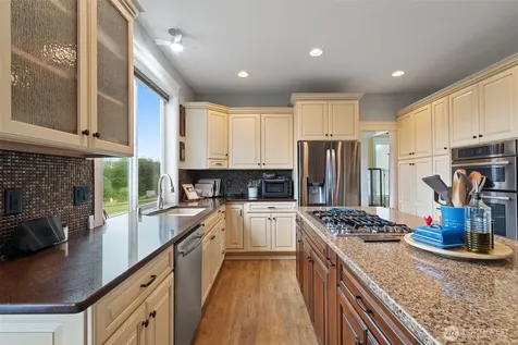 24 Empire Drive Silverlake WA 98645