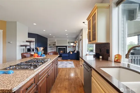 24 Empire Drive Silverlake WA 98645