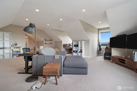 24 Empire Drive Silverlake WA 98645
