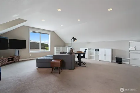 24 Empire Drive Silverlake WA 98645