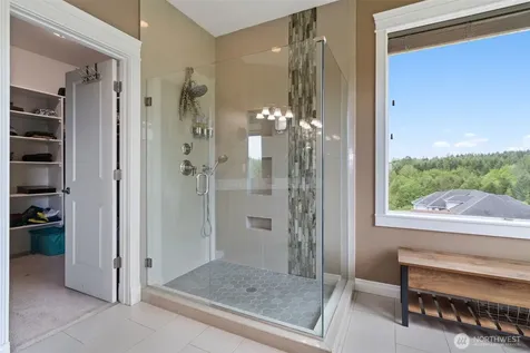 24 Empire Drive Silverlake WA 98645