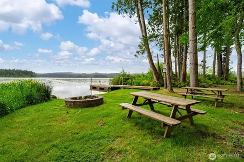 24 Empire Drive Silverlake WA 98645