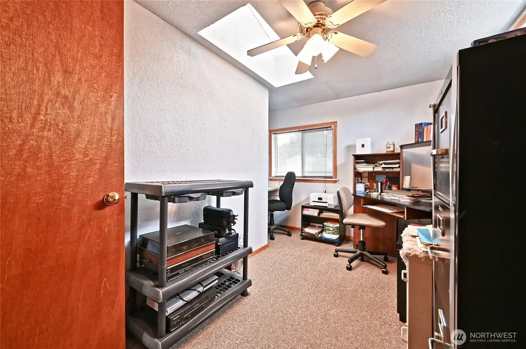 5402 S Cloverdale Street Seattle WA 98118