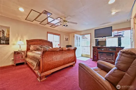 5402 S Cloverdale Street Seattle WA 98118