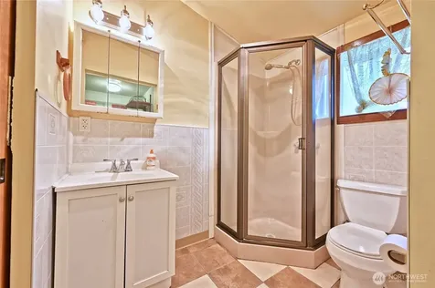 5402 S Cloverdale Street Seattle WA 98118