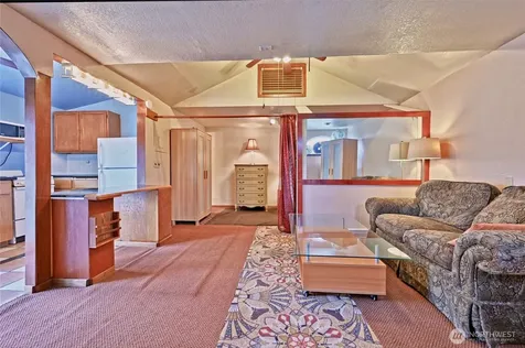 5402 S Cloverdale Street Seattle WA 98118
