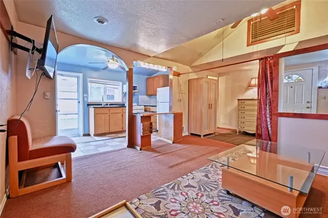 5402 S Cloverdale Street Seattle WA 98118