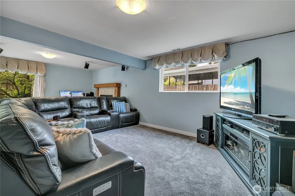 3121 SW 313th Place Federal Way WA 98023