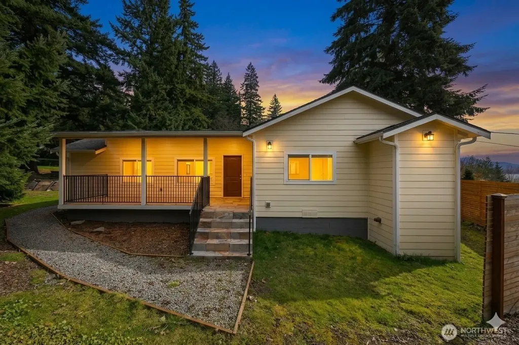921 Autumn Lane Bellingham WA 98229