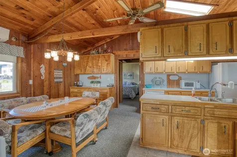 48571 Pacific Avenue Moclips WA 98571