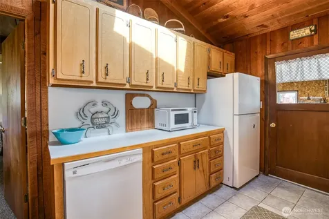48571 Pacific Avenue Moclips WA 98571