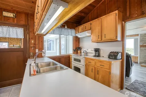 48571 Pacific Avenue Moclips WA 98571