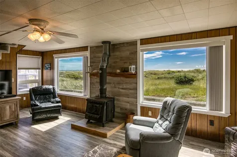 48571 Pacific Avenue Moclips WA 98571
