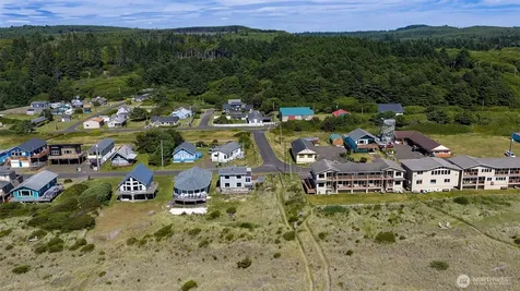 48571 Pacific Avenue Moclips WA 98571
