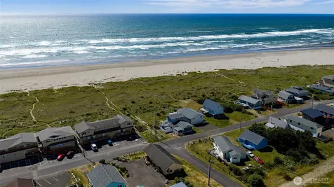 48571 Pacific Avenue Moclips WA 98571