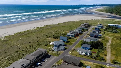 48571 Pacific Avenue Moclips WA 98571